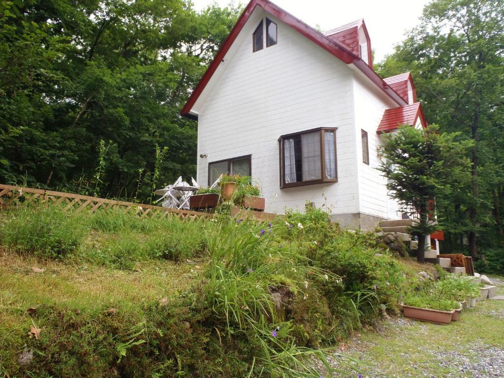 Pension & Cottage Shokubutsushi Хакуба-Мура Экстерьер фото